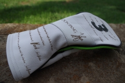 MINDSET HEADCOVER

Pure White body with Large VINTAGE stripe in patent white leather. Side Panel in lime green leather.
Mindset quotes on front body of headcover.  Mindset quotes available by request.

"A bad ATTITUDE is worse than a bad swing" - Payne Stewart