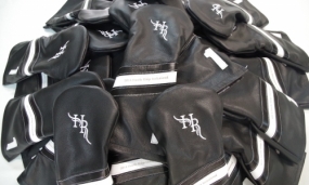 Signature Series
Body - Stealth Black
Triple Vintage stripe
with italian black
numeral - pure white