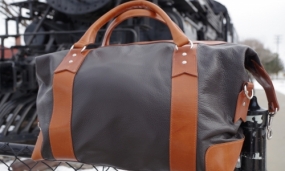 Cru Weekender Duffel
Espresso Leather with Butterscotch saddle straps/accents