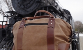 Cru Weekender Duffel
Wheat Leather with Brown saddle straps and accents