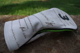 MINDSET HEADCOVER

Pure White body with Large VINTAGE stripe in patent white leather. Side Panel in lime green leather.
Mindset quotes on front body of headcover.  Mindset quotes available by request.

"A bad ATTITUDE is worse than a bad swing" - Payne Stewart