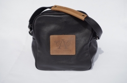 Vintage Shag bag - inspired by the original bag Ben Hogan used!
Available by custom request for golf trip or tournament gift item.